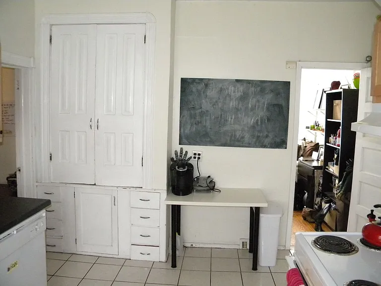 2215 Como Ave — Photo 6
