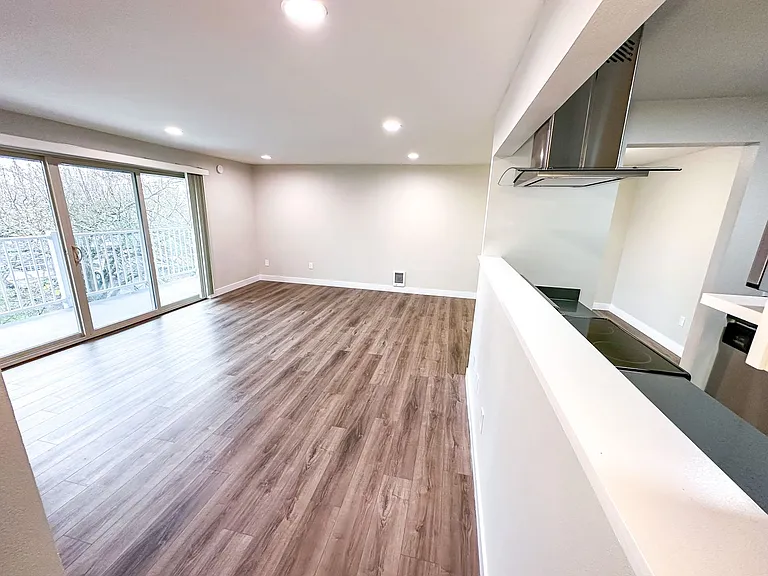 9100 Roosevelt Apartments — Photo 30