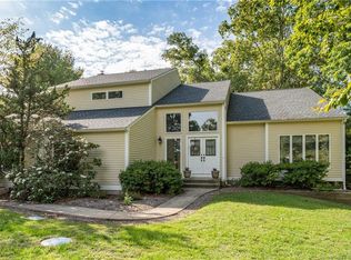 87 Flat Rock Rd, Branford, CT 06405
