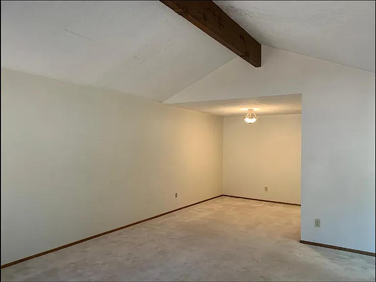 2428 Ptarmigan St NW — Photo 5