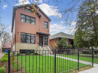 2805 W Eastwood Ave, Chicago, IL 60625