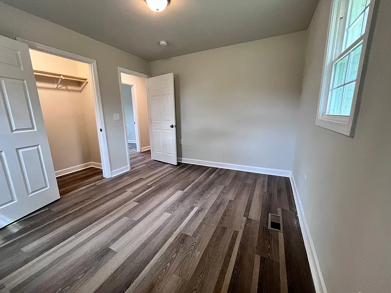 206 Sumter St — Photo 13