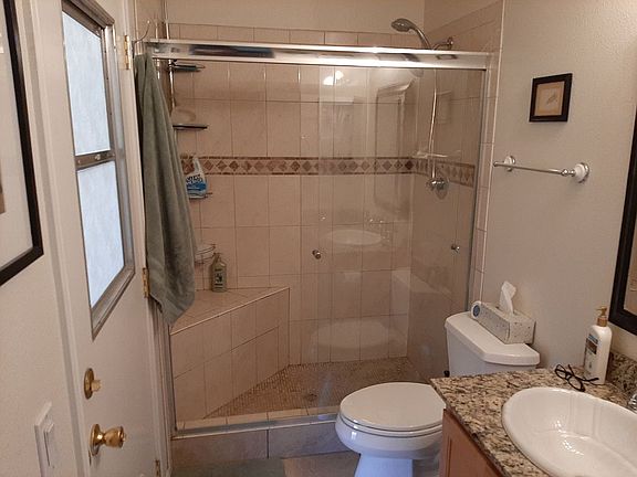 4th image of 419 Saratoga Ct