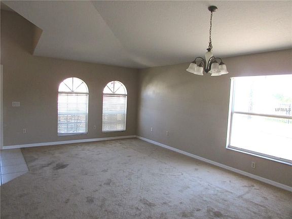 3rd image of 7501 Merchantville Cir