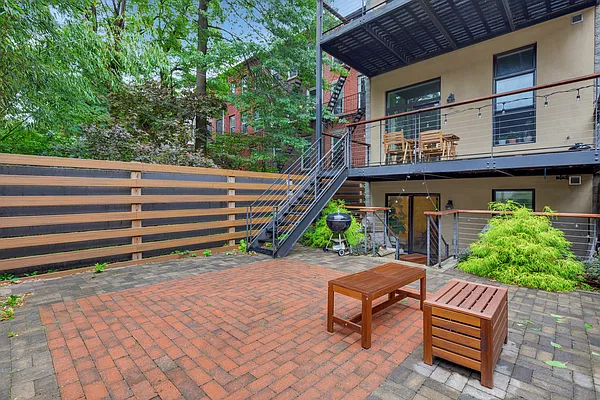 Rented by Corcoran | media 23