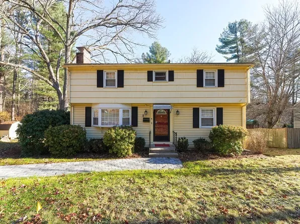 71 Winter St, Holliston, MA 01746