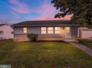 8 Helen Ln, Reading, PA 19605