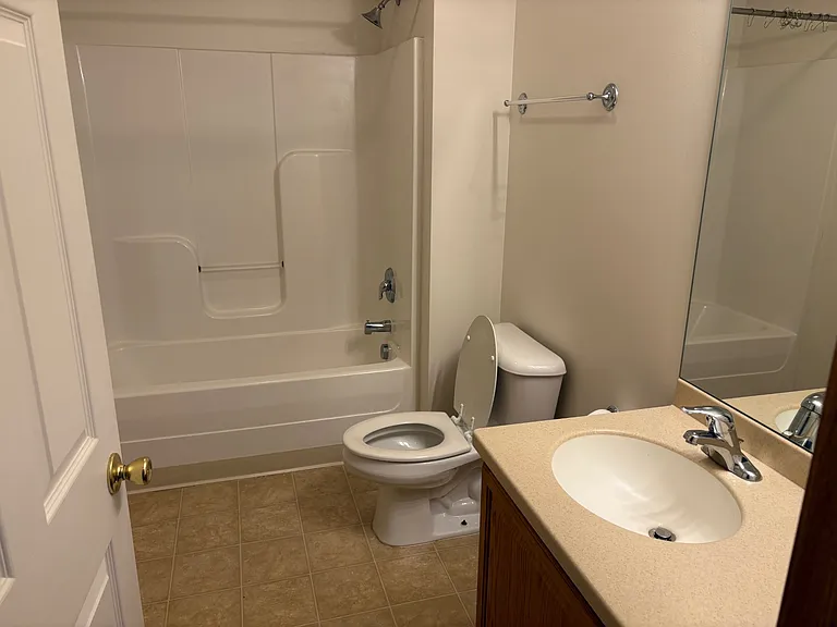 4139 Wood Hills Dr #1 — Photo 8