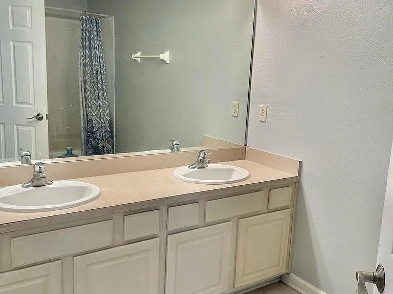 4131 Crownwood Dr — Photo 10