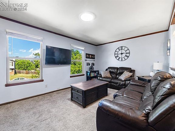 3rd image of 6681 Bugle Dr