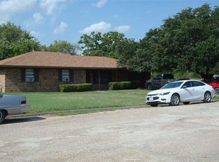 239 Bluebonnett Dr, Marlin, TX 76661