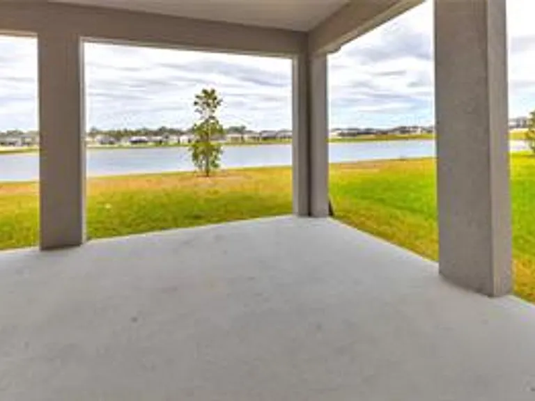 3137 Marine Grass Dr — Photo 37