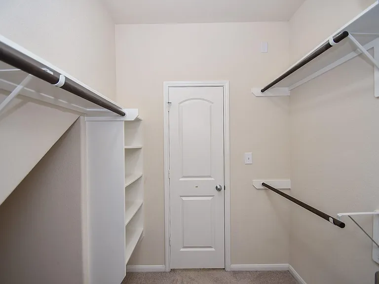 2738 Meandering Elm Trl — Photo 17