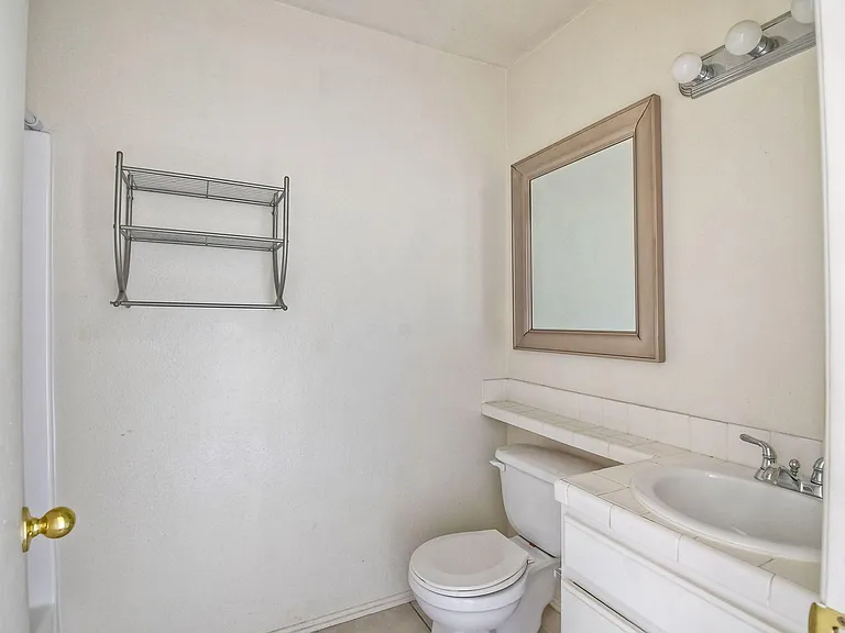 4218 Fiesta Way #3 — Photo 14