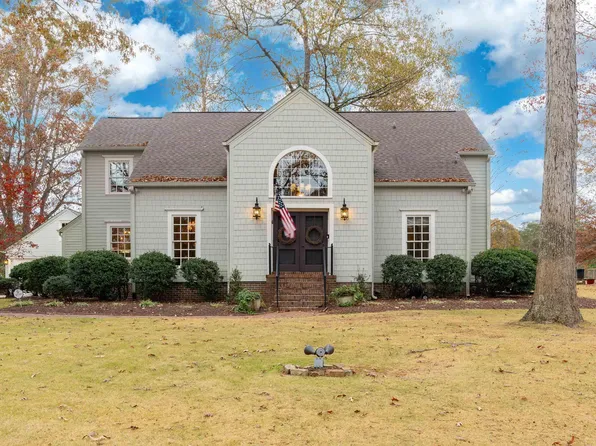 1859 Martha Ln NE, Arab, AL 35016
