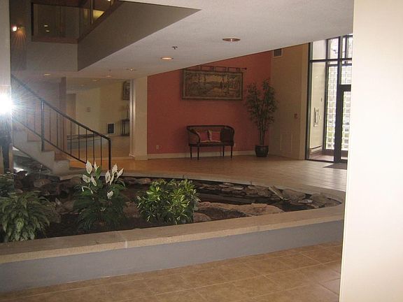 5th image of 1 Loring Ave APT 205