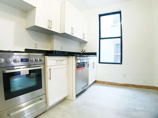 Rented by Bold New York | media 13