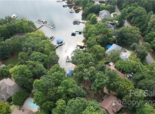 27 Westbay Rd, Denver, NC 28037