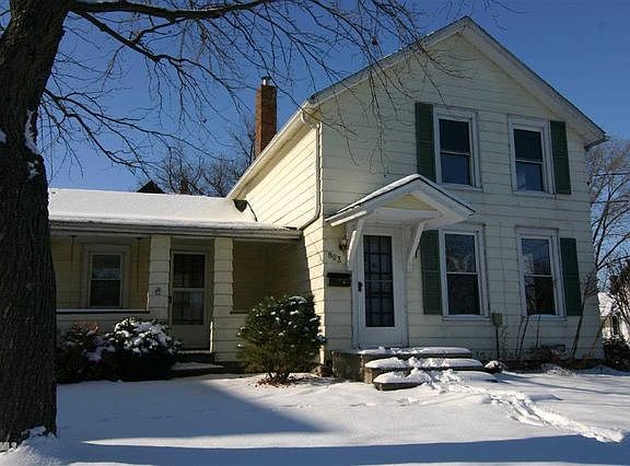 2nd image of 803 S Ottawa Ave