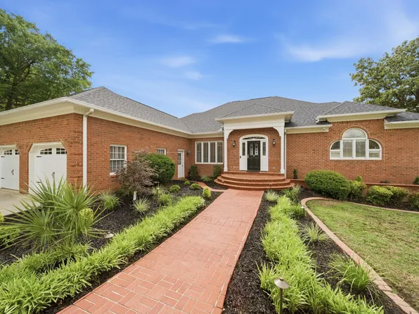 304 Racket Rd, Chapin, SC 29036