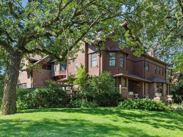 2000 Irving Ave S, Minneapolis, MN 55405