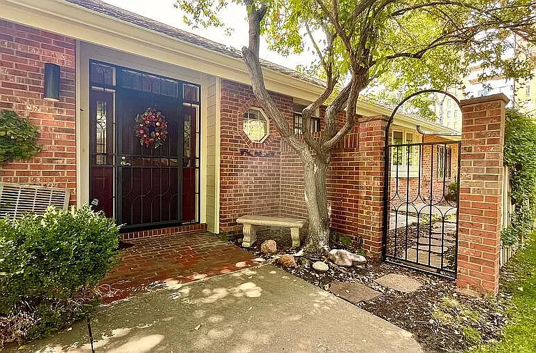 3 bed, 3495 sqft, $3,850 — Photo 3