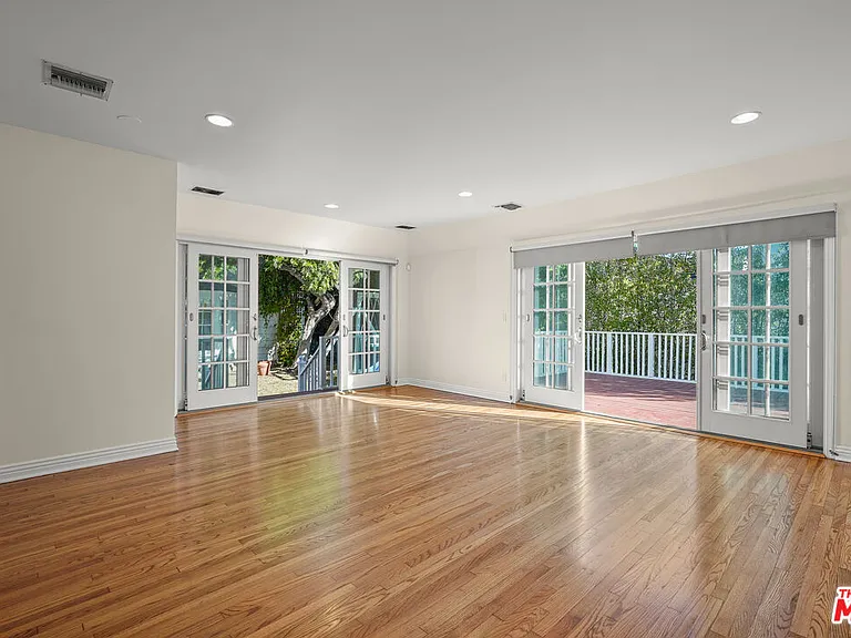 266 Denslow Ave — Photo 4