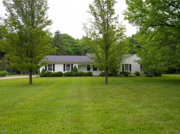 651 Circlewood Dr, Aurora, OH 44202