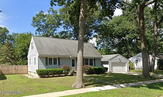 2nd image of 4617 Carrick Ave SE