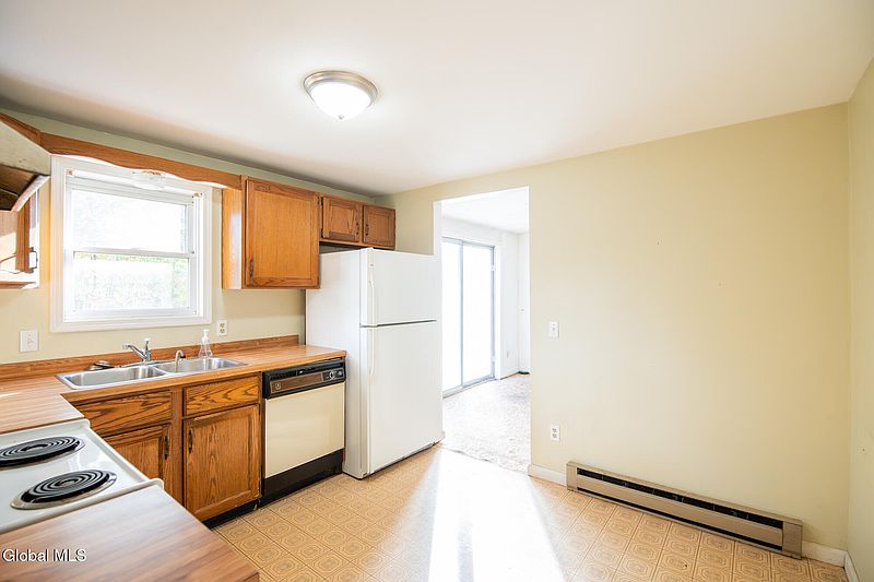 4th image of 49 Bronk Drive