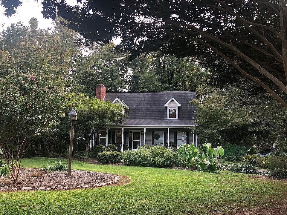 1st image of 429 Palace Dr
