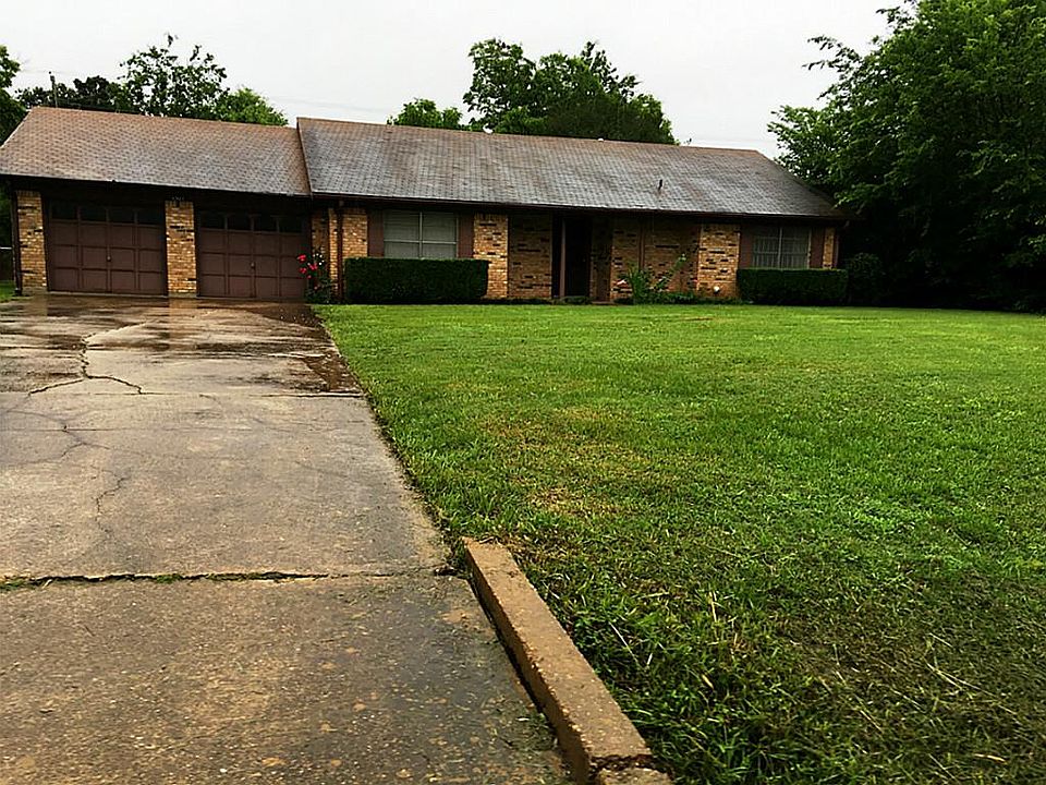 1st image of 1308 E Goliad Ave