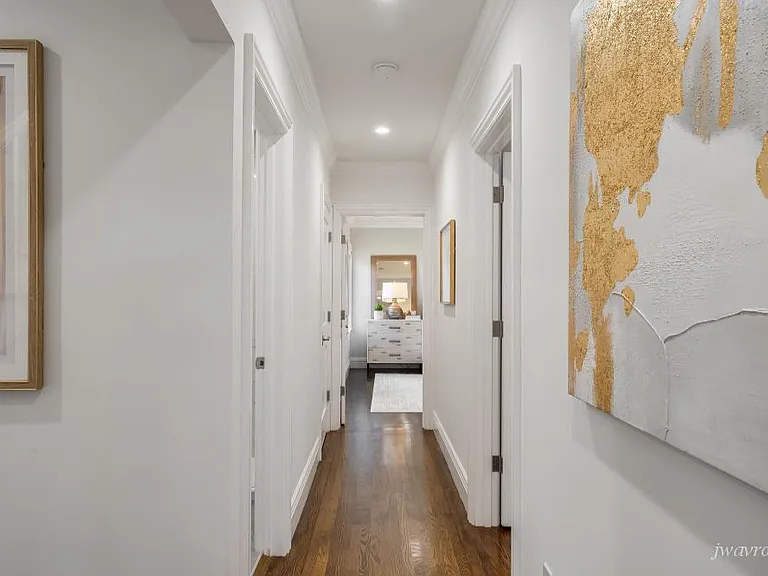 325 Moncada Way — Photo 20