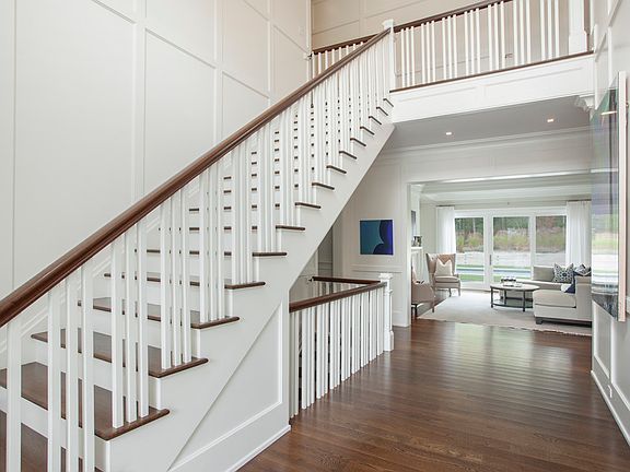 3rd image of 3 Peach Farm Ln