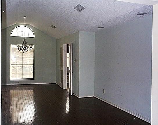 3rd image of 2901 Princewood Dr