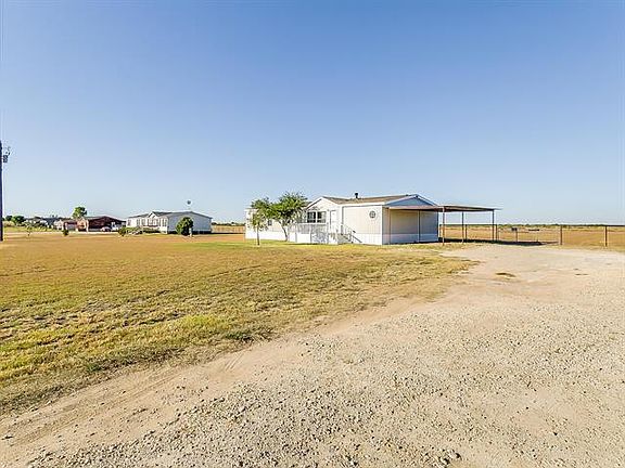 3rd image of 4225 County Road 913a