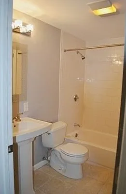 512-514 Gleasondale Rd #512 — Photo 9