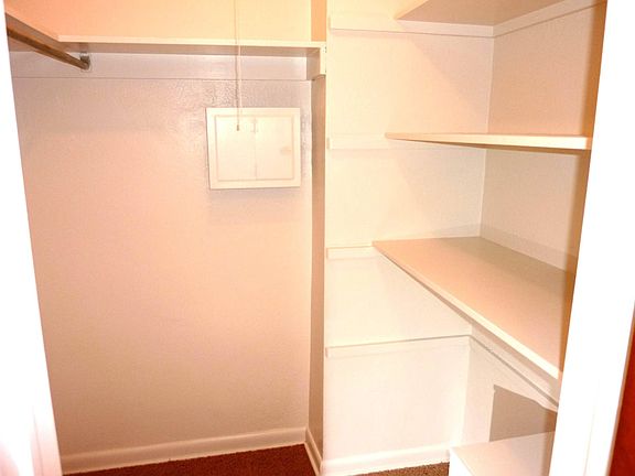 5th image of 1443 Race St APT 24