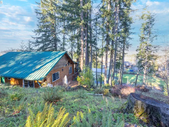 173 Park St, Glide, OR 97443