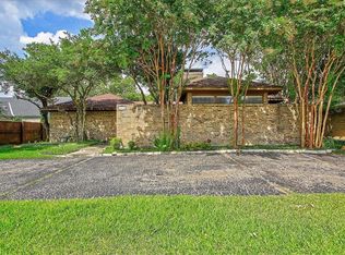 6915 Clearhaven Dr, Dallas, TX 75248
