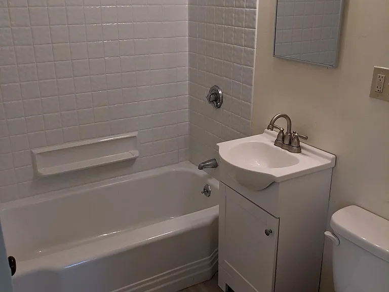 441 Pleasant St #2 — Photo 2