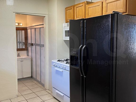 2nd image of 39 W 30th St Unit C