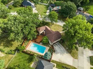 3405 W Colony Sq, Saint Joseph, MO 64506