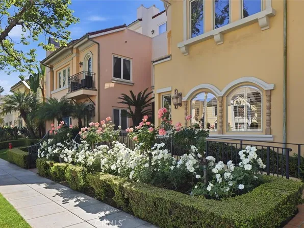 143 N Arnaz Dr APT 105, Beverly Hills, CA 90211