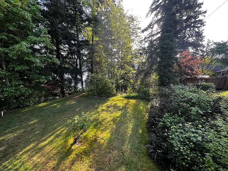 1110 Shorewood Drive — Photo 33