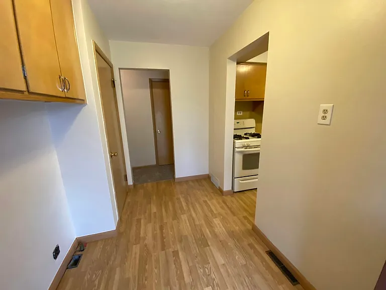 Laundry room and side entry