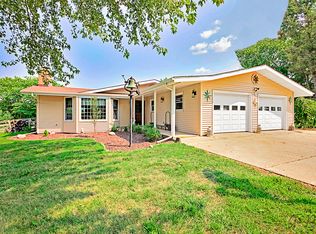 2312 N Riverside Dr, McHenry, IL 60051