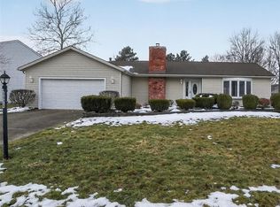10024 Huntington Park Dr, Strongsville, OH 44136