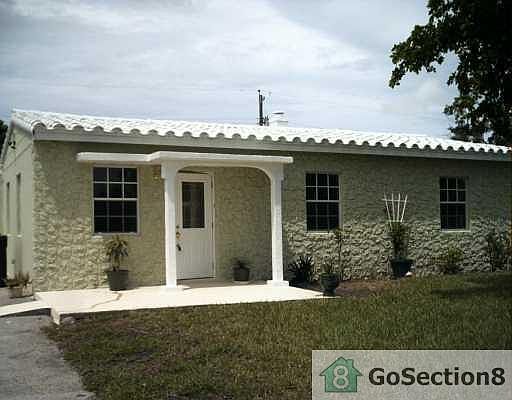 1st image of 1619 NW 13th St