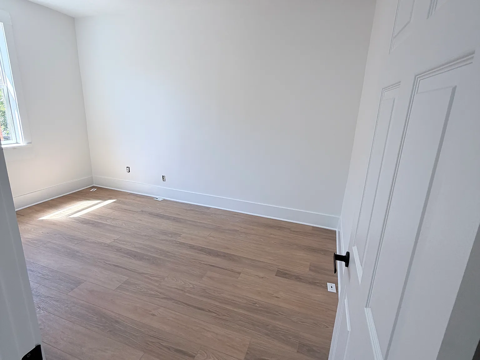 1 bed, 1000 sqft, $1,000 — Photo 2